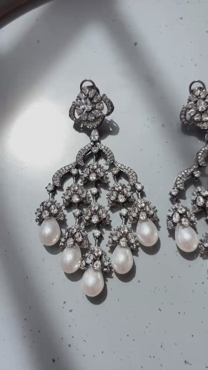 Kaashi AD and Pearl Earrings