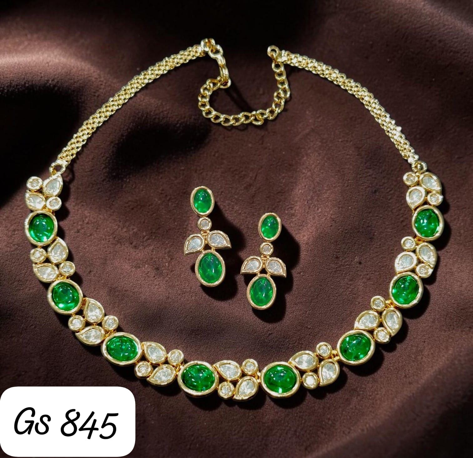 Heena Moissanite Necklace set