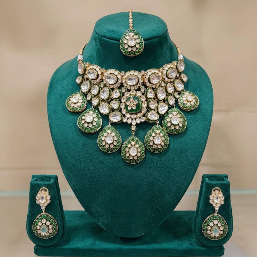 Elvia Kundan Choker Necklace Set