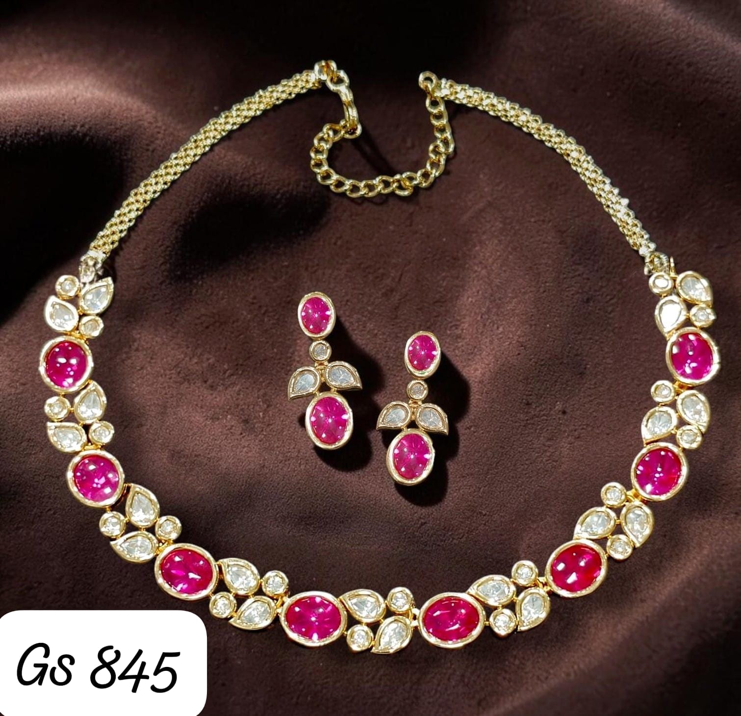 Heena Moissanite Necklace set
