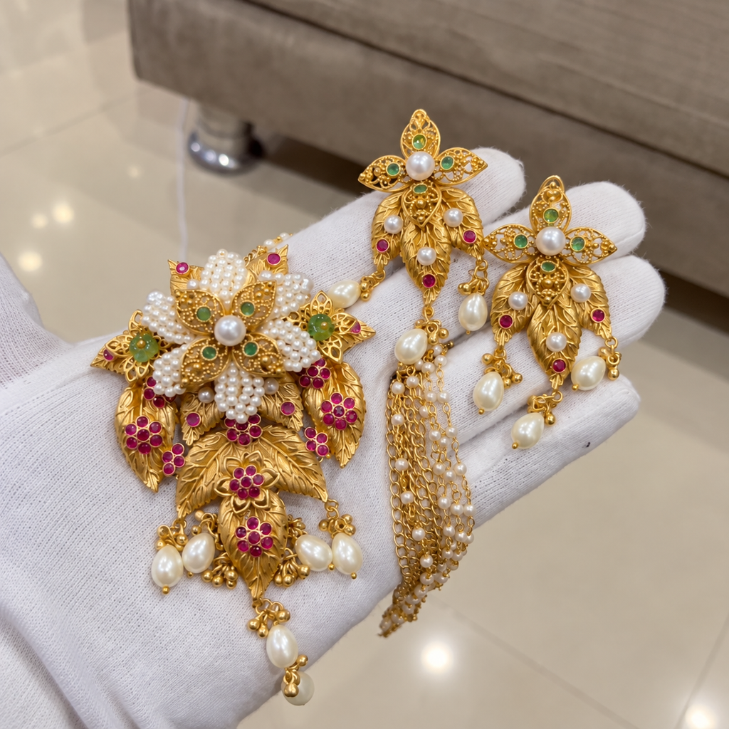 Anam Ruby and Pearls Pendant Set