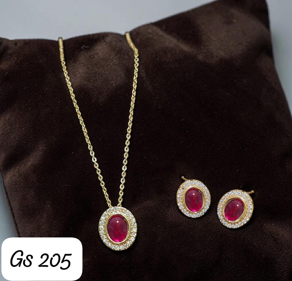 Meera Moissanite set