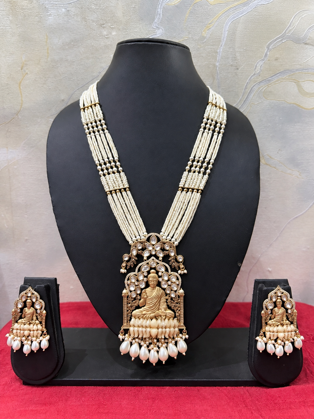 Akshara Kundan Necklace Set